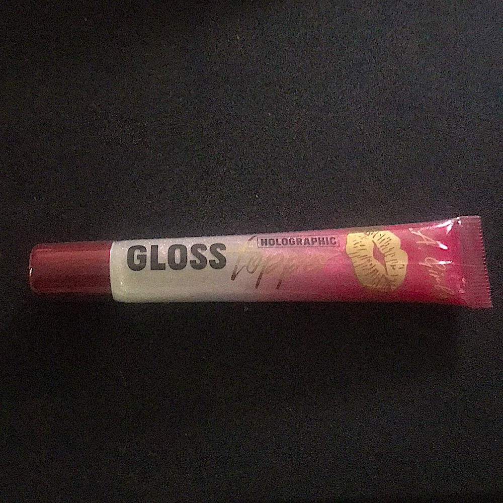 LA Girl holographic Gloss cover